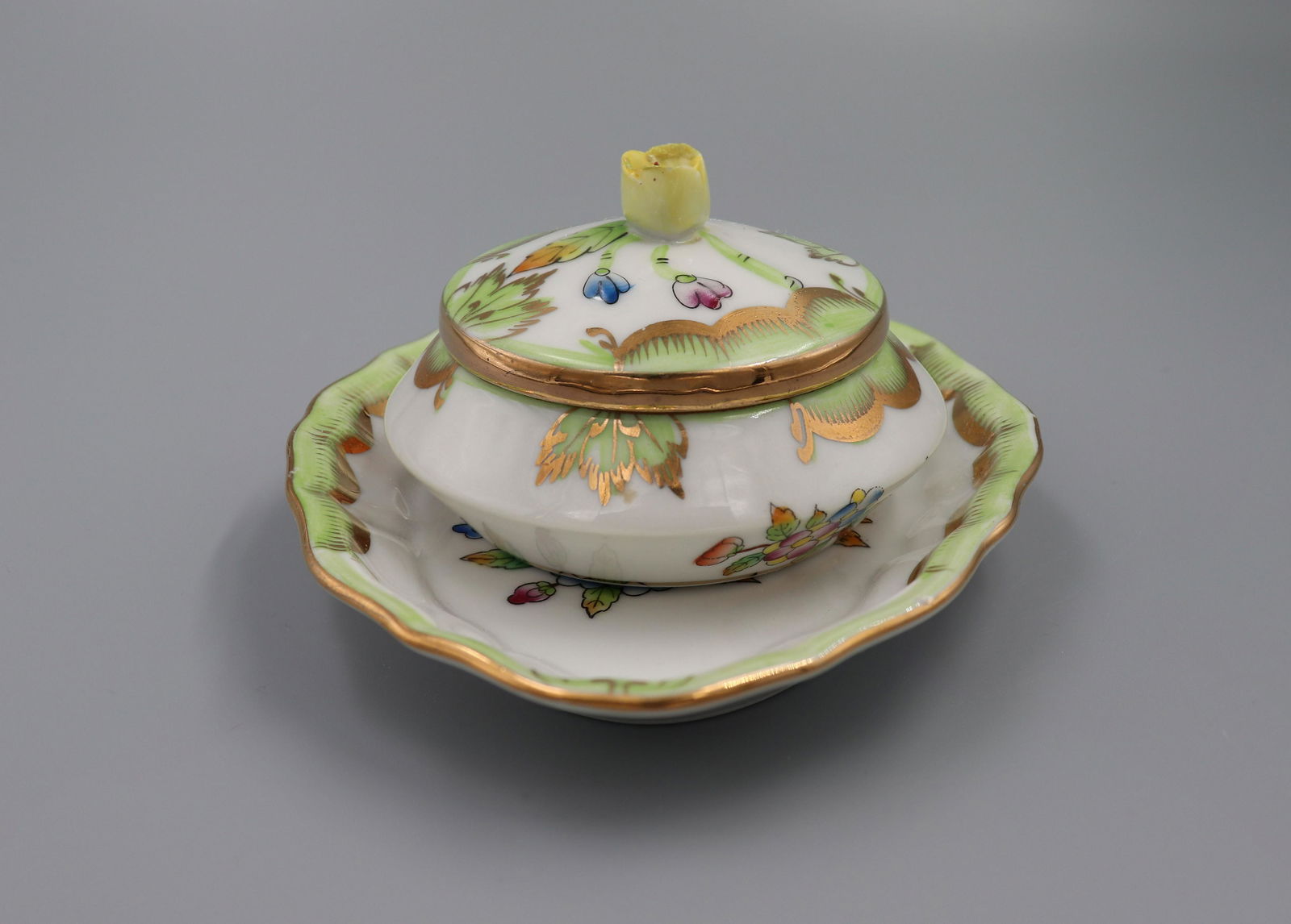 HEREND Hand Painted Porcelain Bonbonniere and Dish (1 of 8)