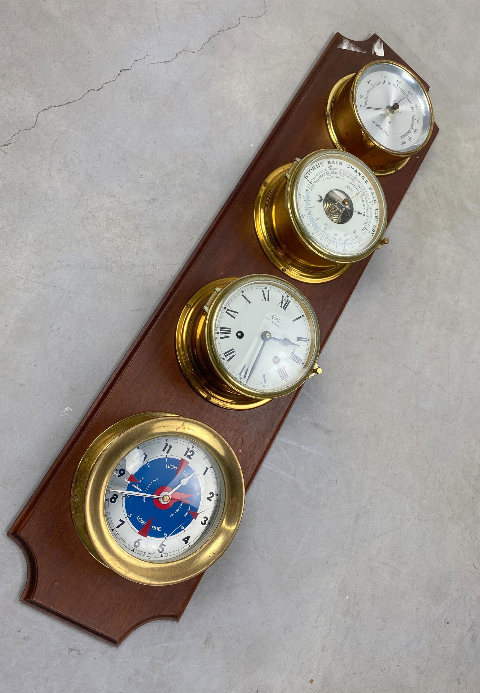 Schatz Royal Mariner Weather Station (1 of 17)