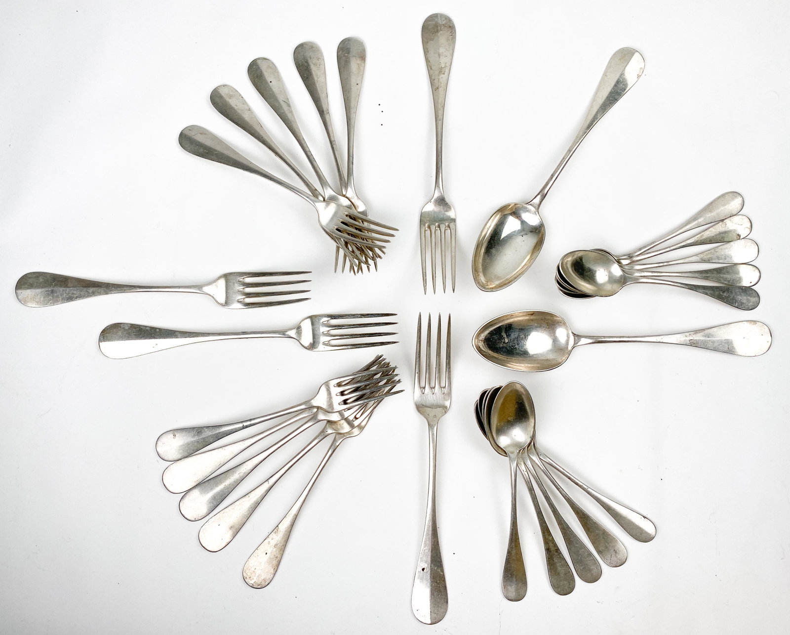 26 Pcs Austrian Coin Silver, Sterling Silver, Flatware: Stamped with the flower and a head, then 800 or VCD on the Serving Spoons, there is a count of:10 Salad Forks, measuring appx 7 1/16" Long x 7/8" Wide. Weighing19.920 oZT / 619.89 g. 10 Dessert or Spo