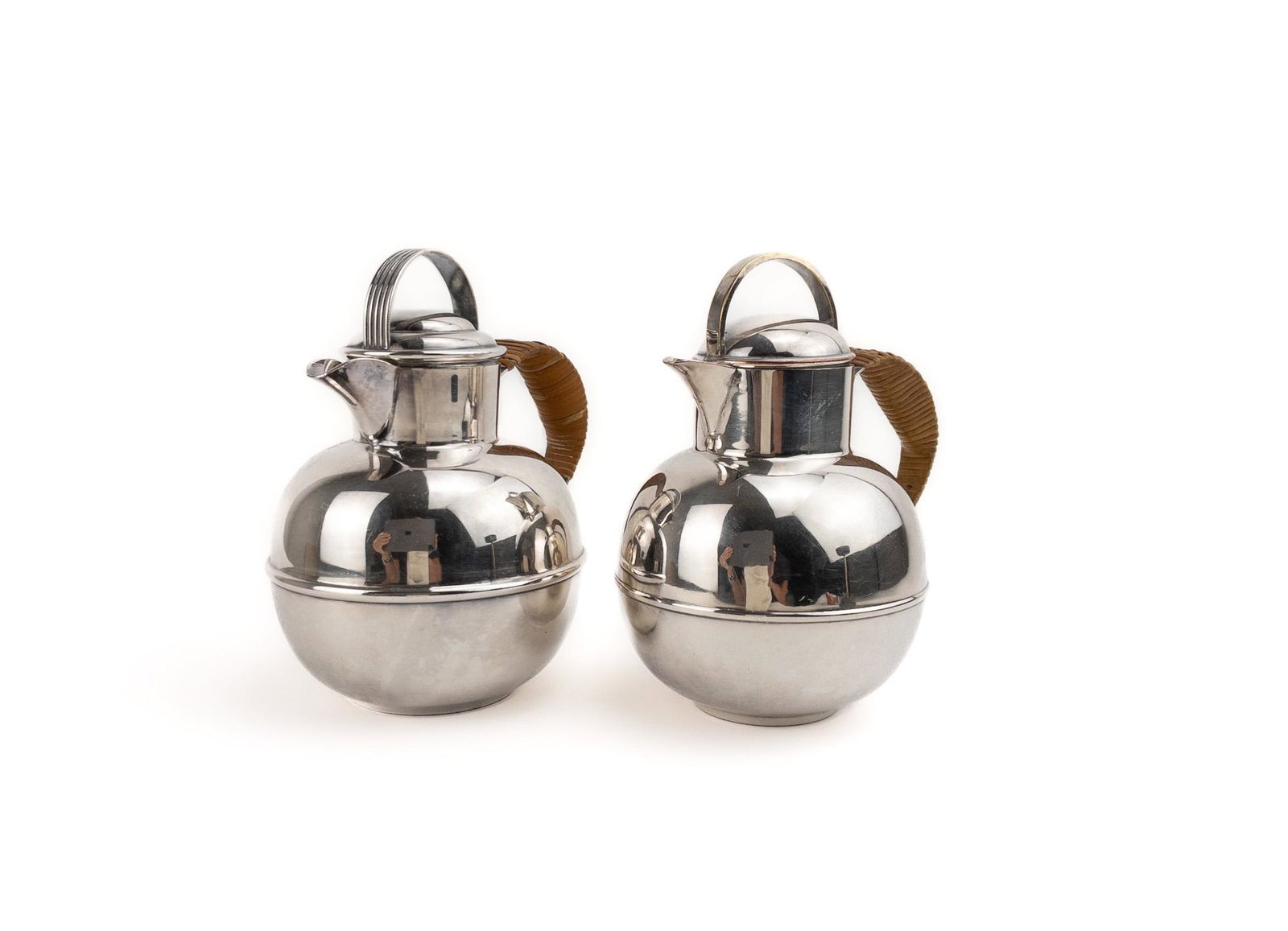 2 British Deco Silver Tea Pots with Wicker Handles (1 of 15)