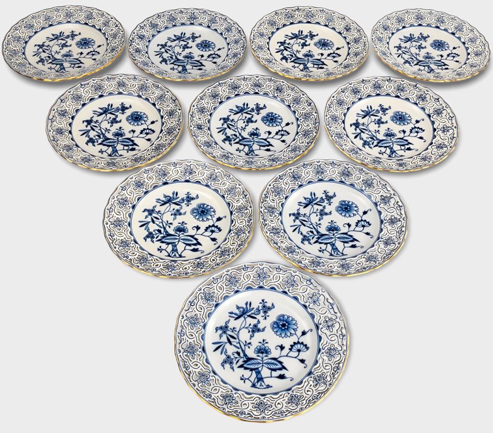 10 Meissen Blue Onion Openwork Porcelain Plates (1 of 13)