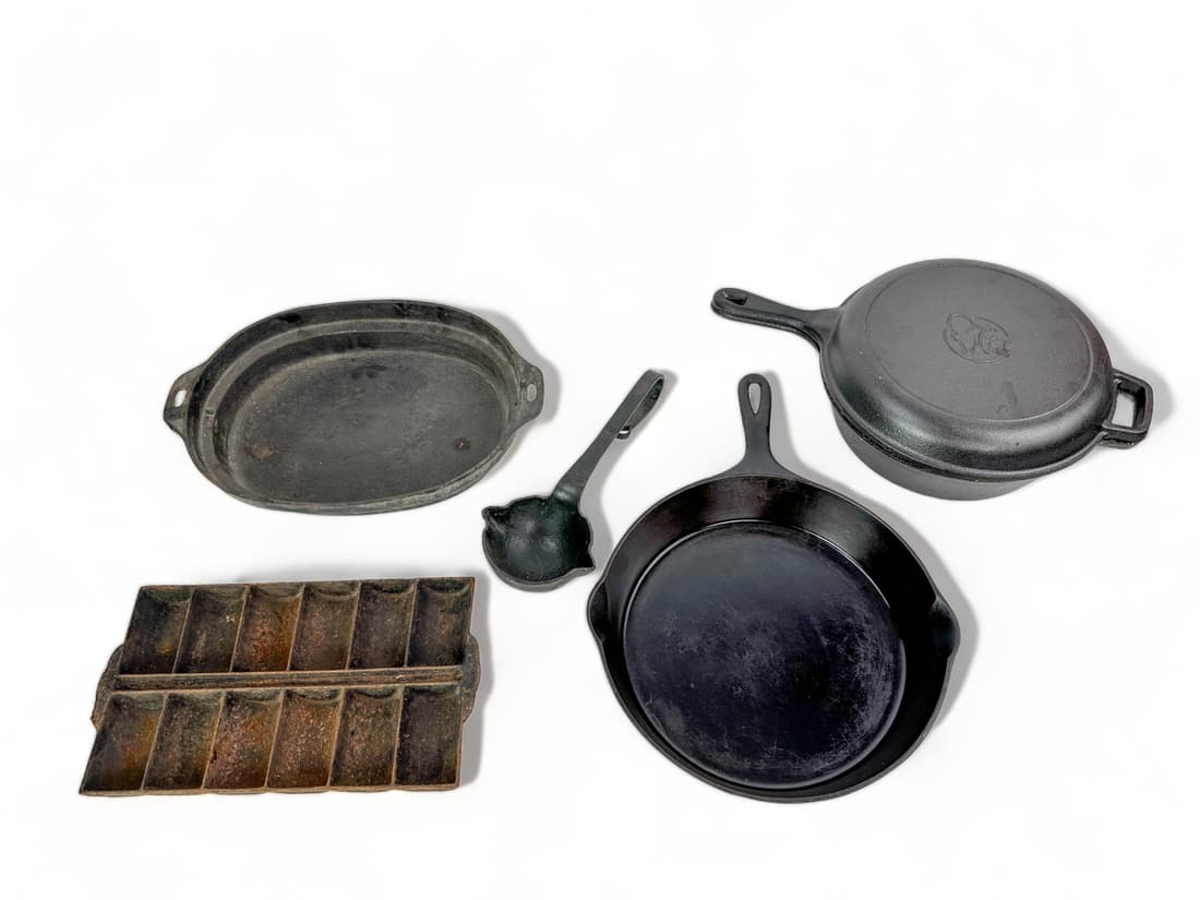 Cast Iron French Loaf Pan, Pots and Wrought Iron Ladel (1 of 16)