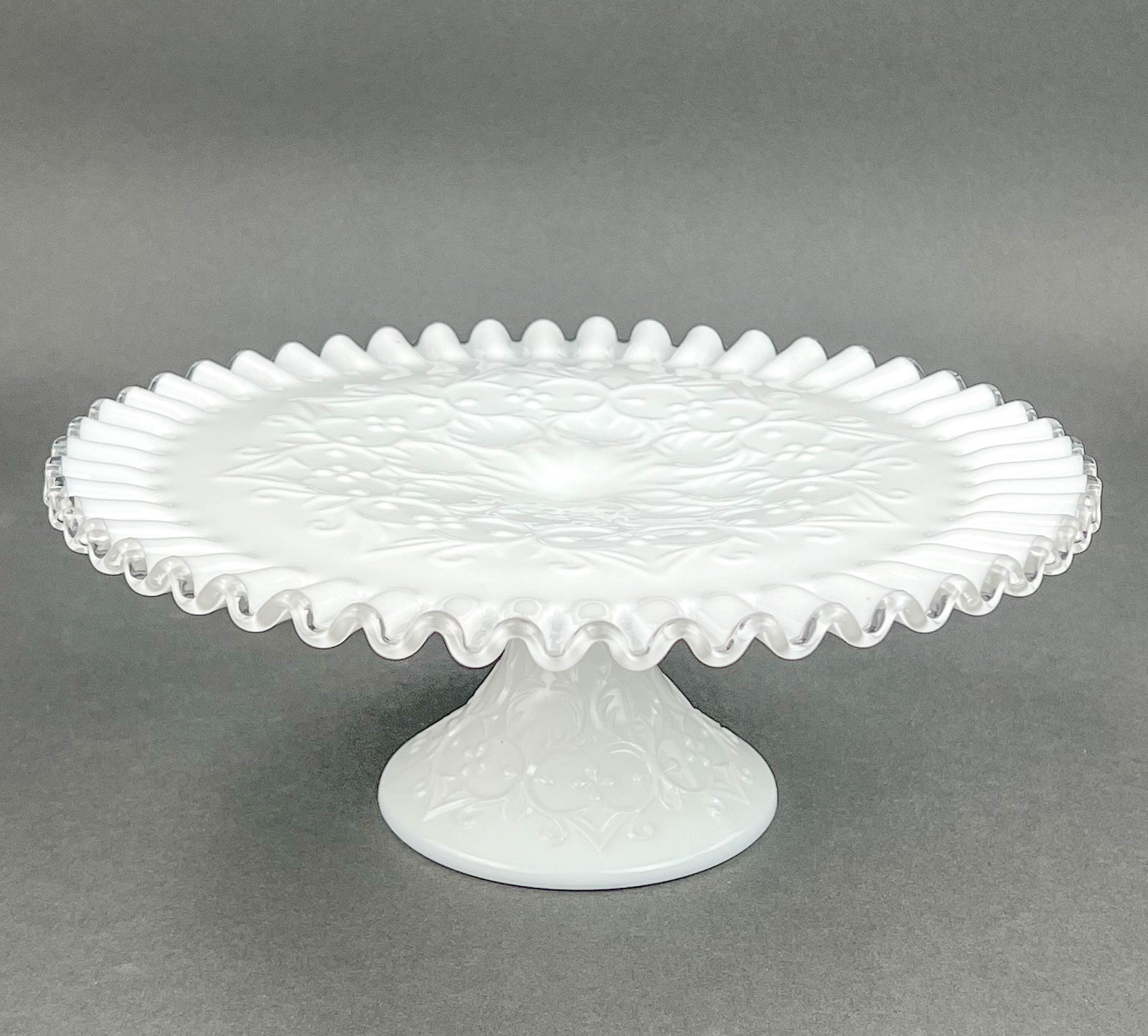 Vintage Fenton Milk Glass Cake Stand (1 of 9)