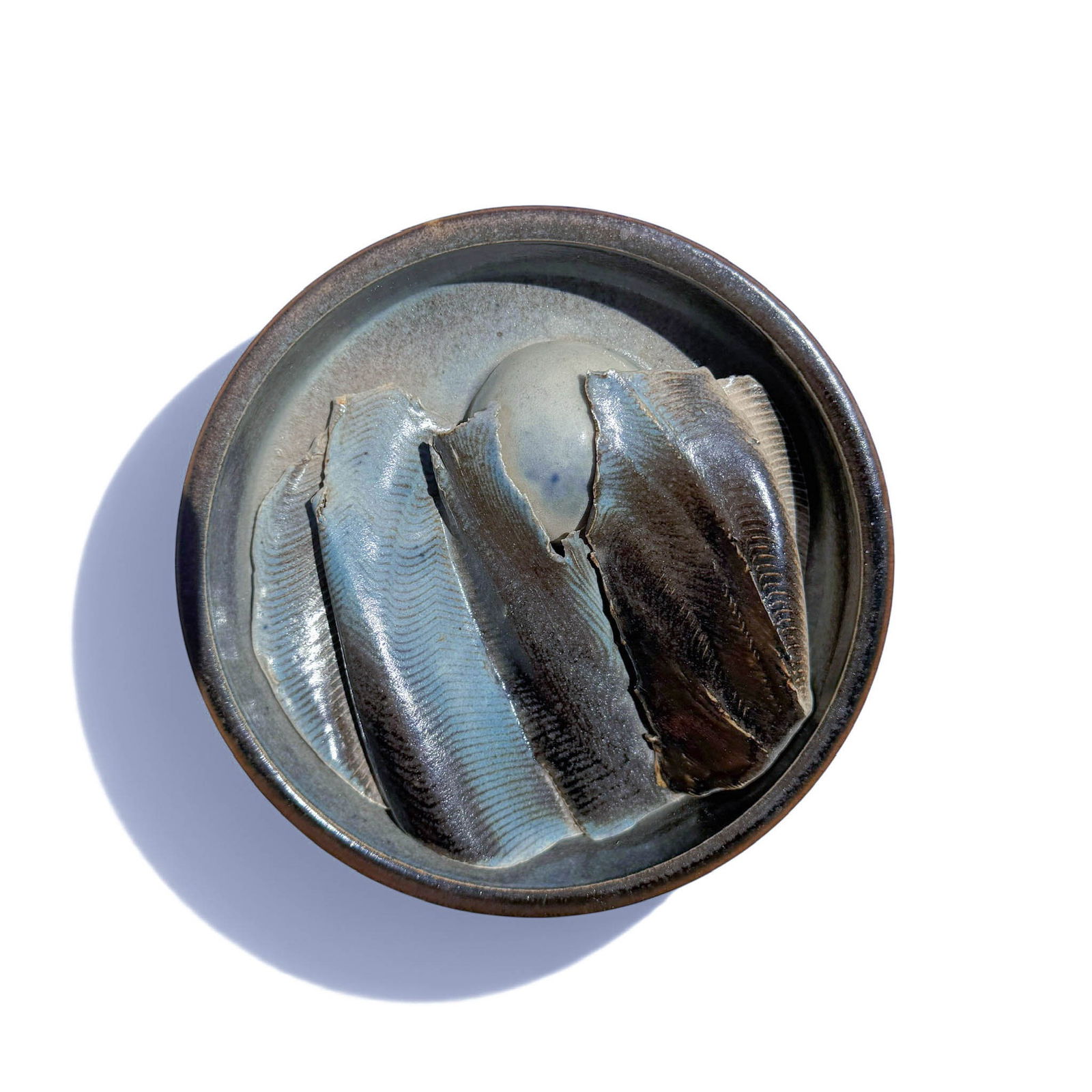 Vintage Trompe-l'œil Fish Scales Pottery Tray: Phenomenal Trompe-l'œil pottery dish or tray. Abstract in nature yet realistic. FIsh Scales Illuminated with a blue to grey to black glaze. Measures 5 3/4" x 1 1/2" H