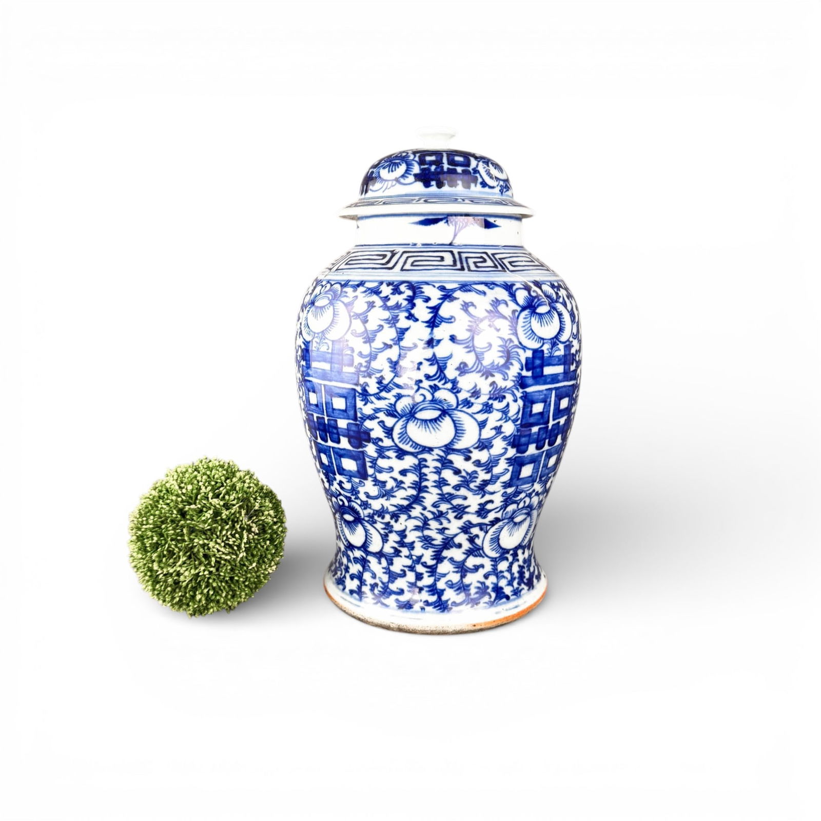 Authentic Chinese Blue and White Porcelain Ginger Jar (1 of 10)