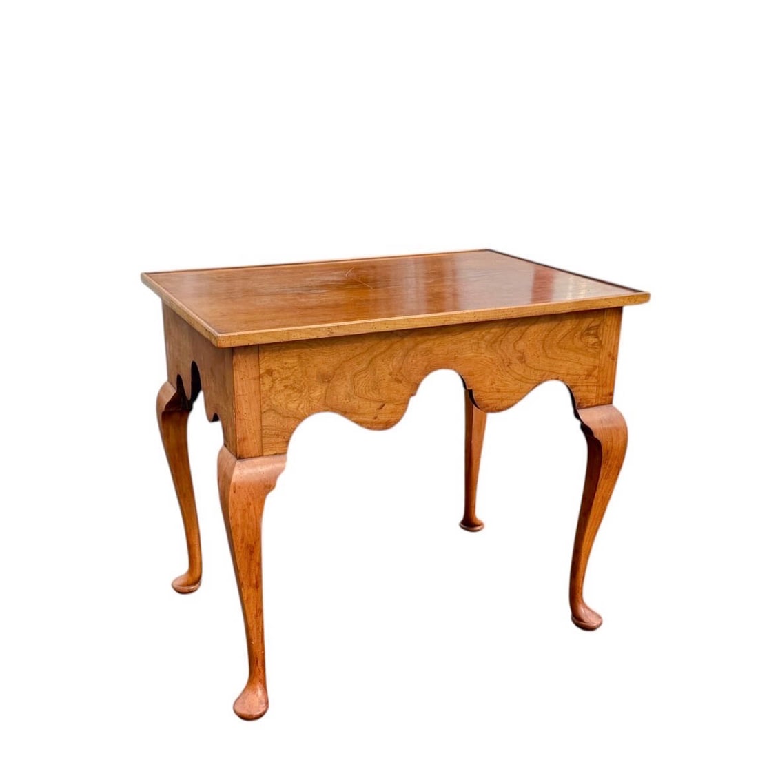 Queen Anne Maple Center Table (1 of 6)