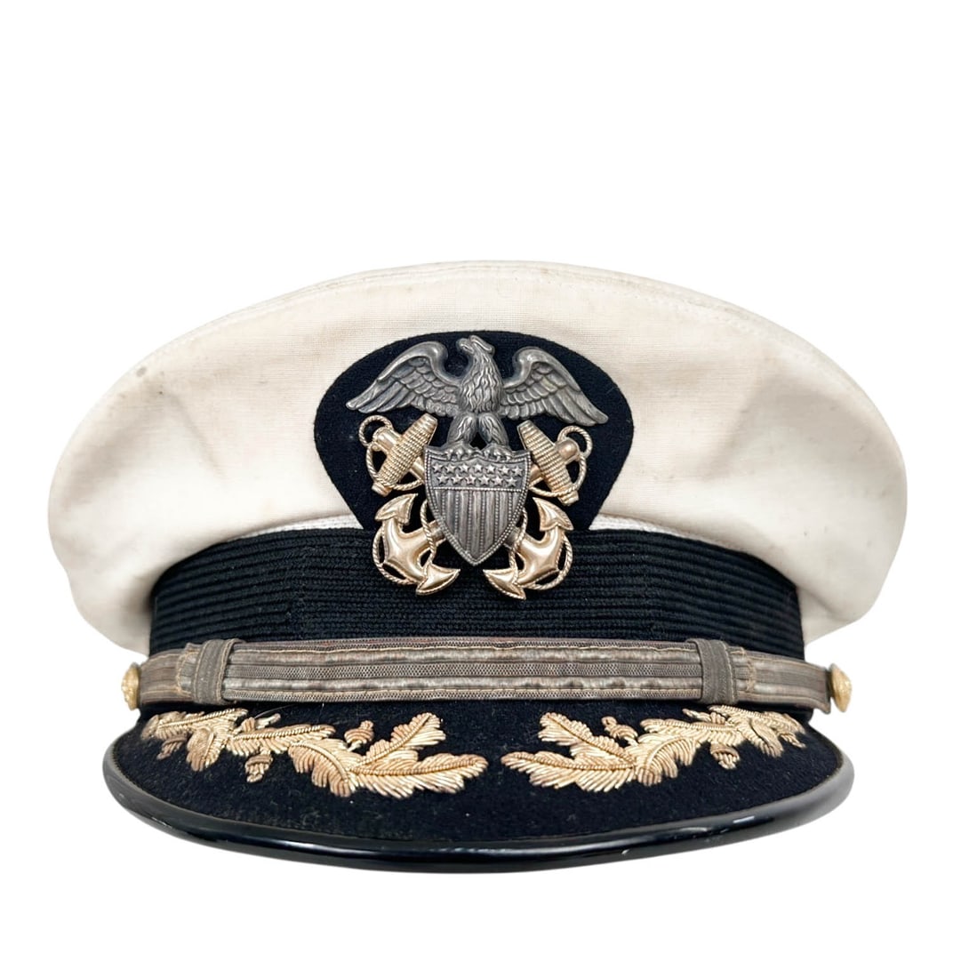 WWII Era U.S. Navy Commander or Captains Hat: Vintage WWII Era, US Navy Captains Hat manufactured by Bancroft. This well made cap was worn by the late, great Francis L'Esperance M.D. Please refer to the following address for the pick-up
