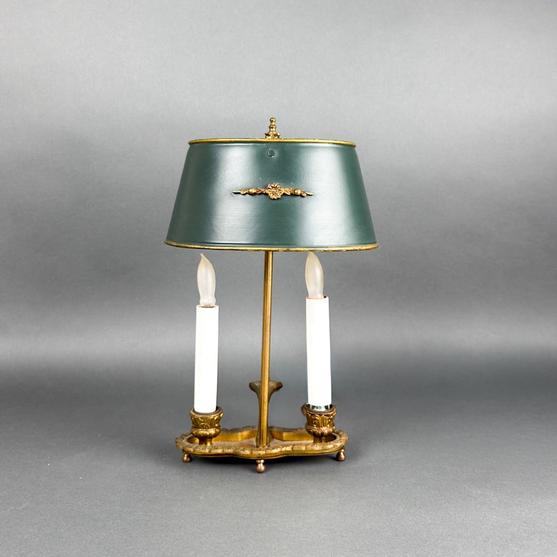 FRENCH BOUILLOTTE TABLE LAMP (1 of 10)