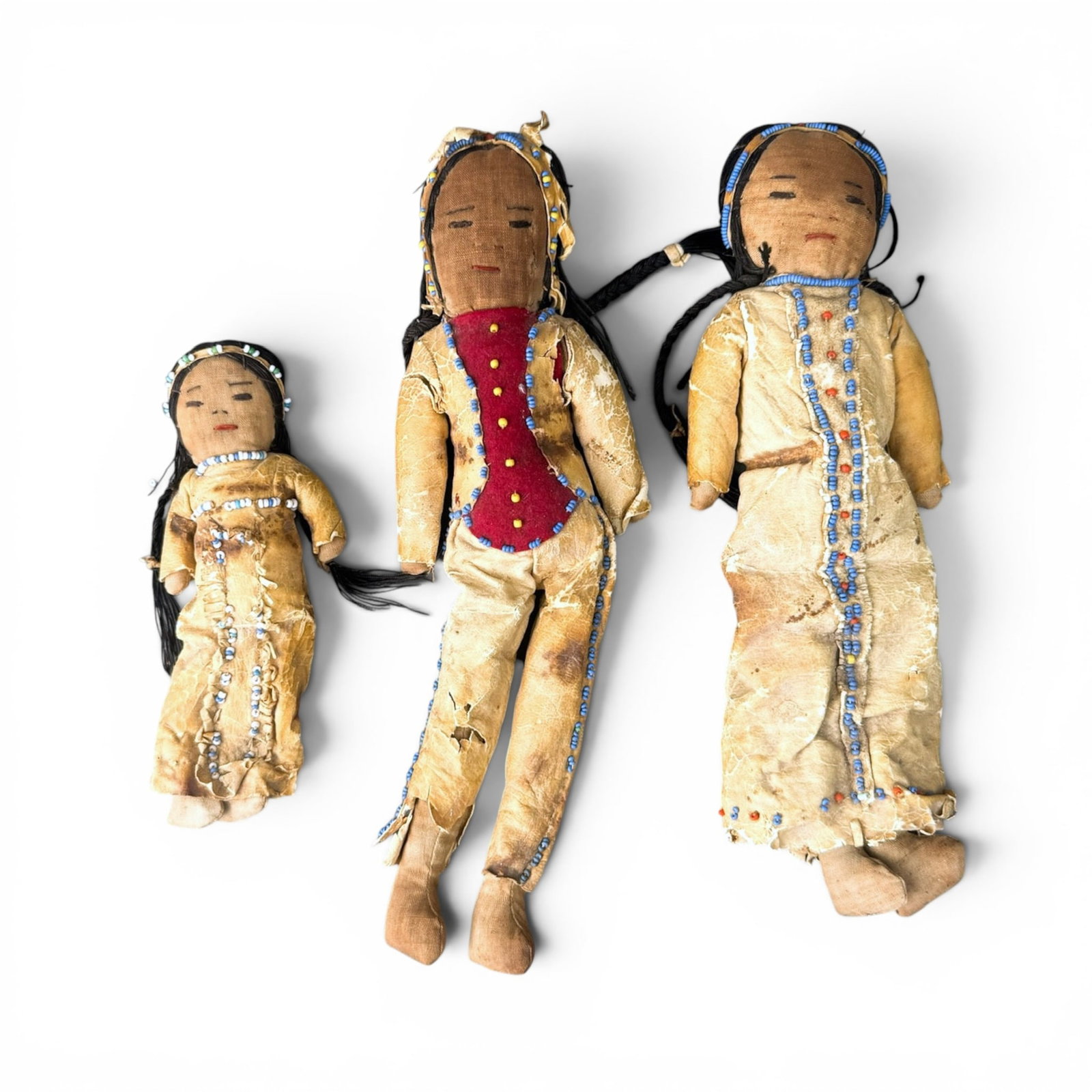 THREE (19th / 20th c) NATIVE AMERICAN DOLLS (1 of 16)