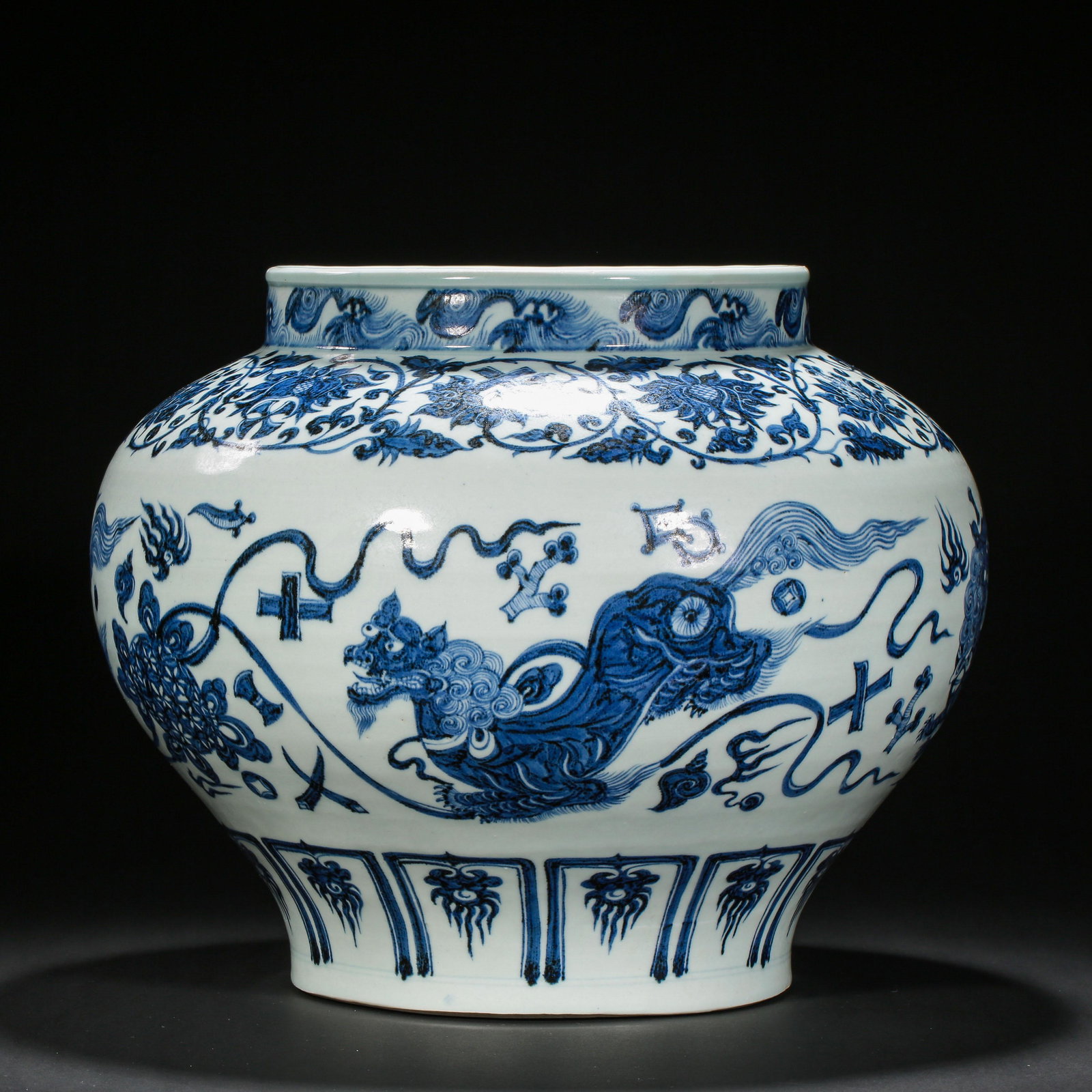 LARGE BLUE AND WHITE PORCELAIN POT, YUAN DYNASTY, CHINA (1 of 10)
