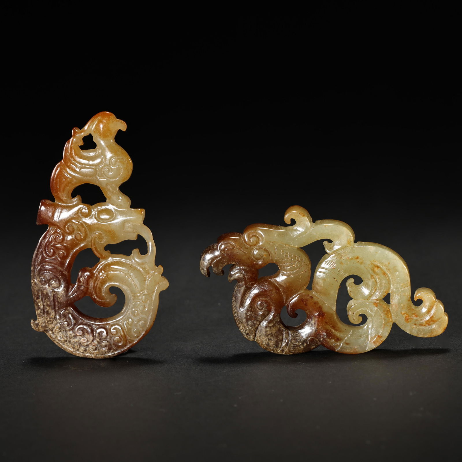 TWO HETIAN JADE DRAGON, HAN DYNASTY, CHINA (1 of 10)