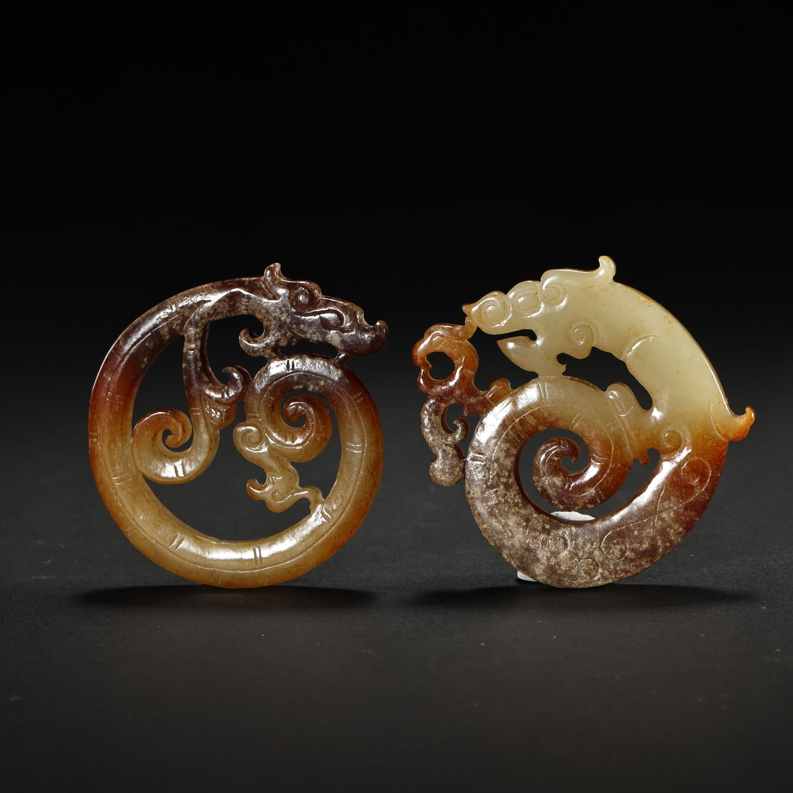 TWO HETIAN JADE DRAGON, HAN DYNASTY, CHINA (1 of 13)
