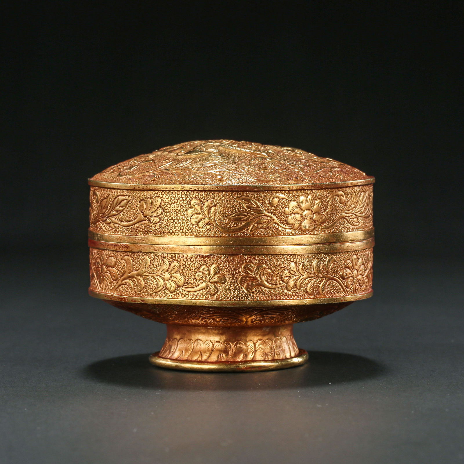 CHINESE LIAO DYNASTY PURE GOLD COMPACT (1 of 9)