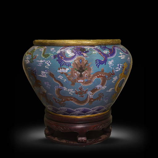 CHINESE CLOISONNE DRAGON VASE FROM THE QING DYNASTY Feb 14, 2022