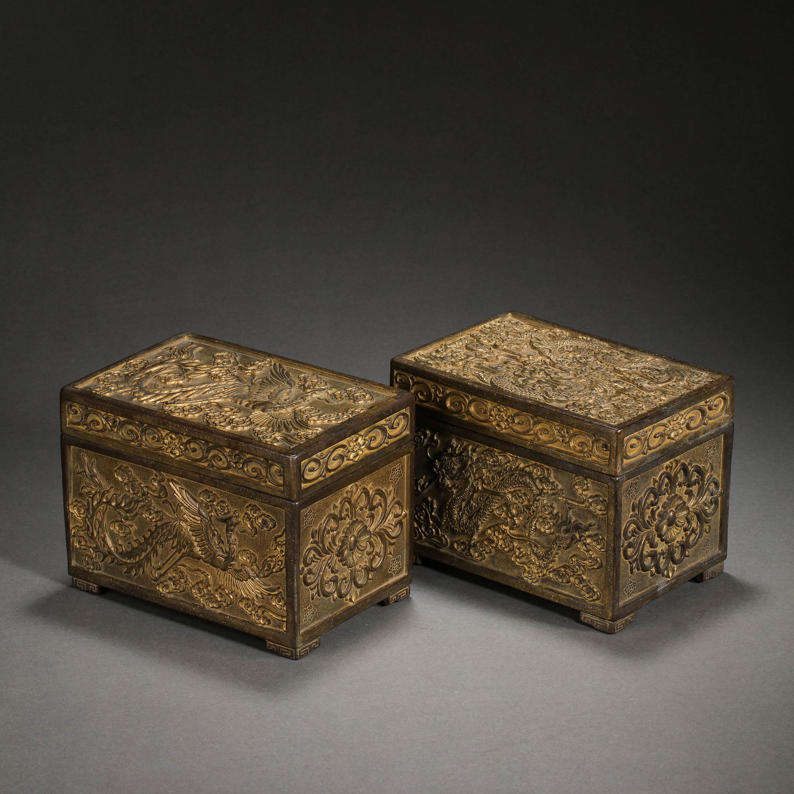 A PAIR OF CHINESE LIAO GILT BRONZE BOXES (1 of 14)
