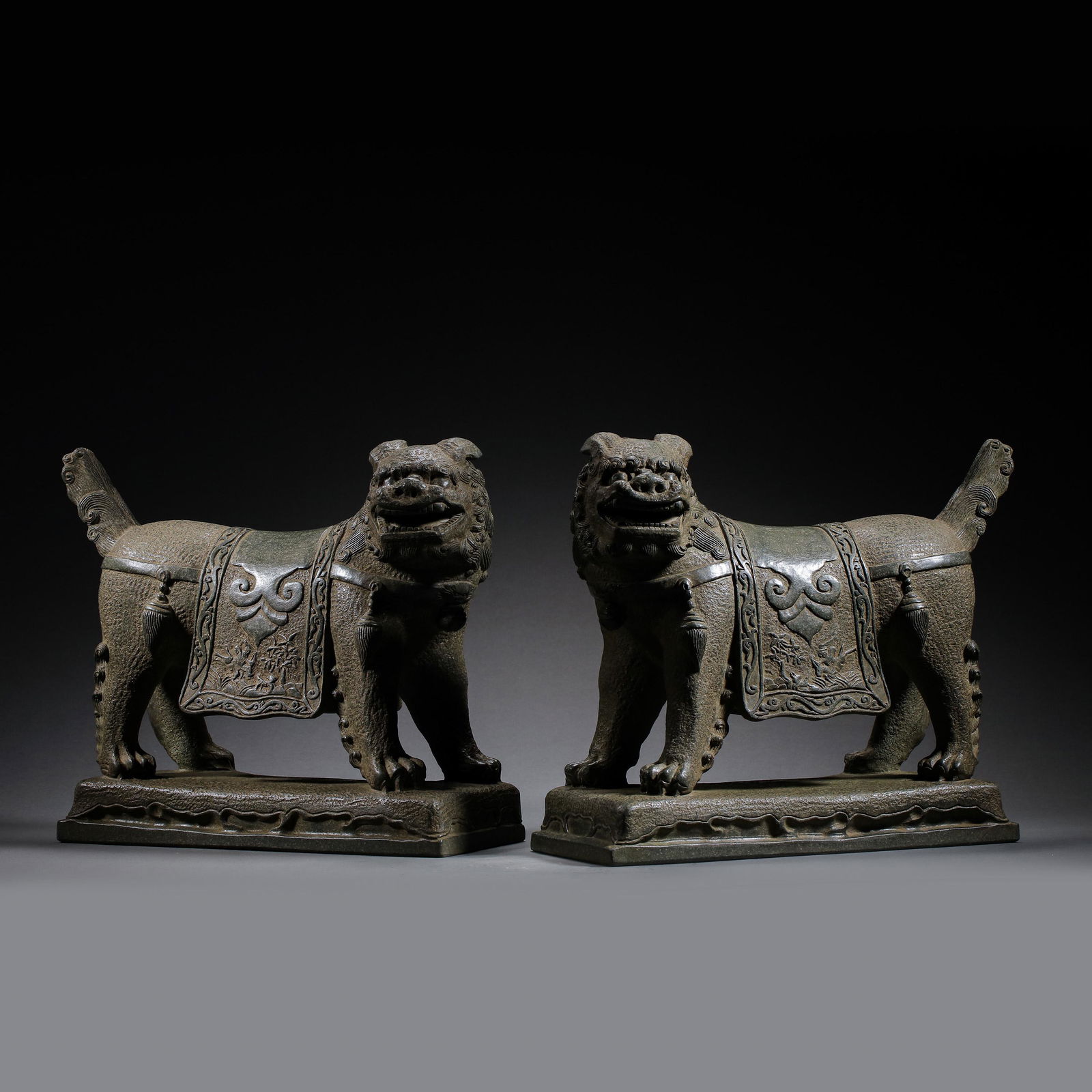 A PAIR OF BLUESTONE LIONS, YUAN DYNASTY, CHINA (1 of 16)