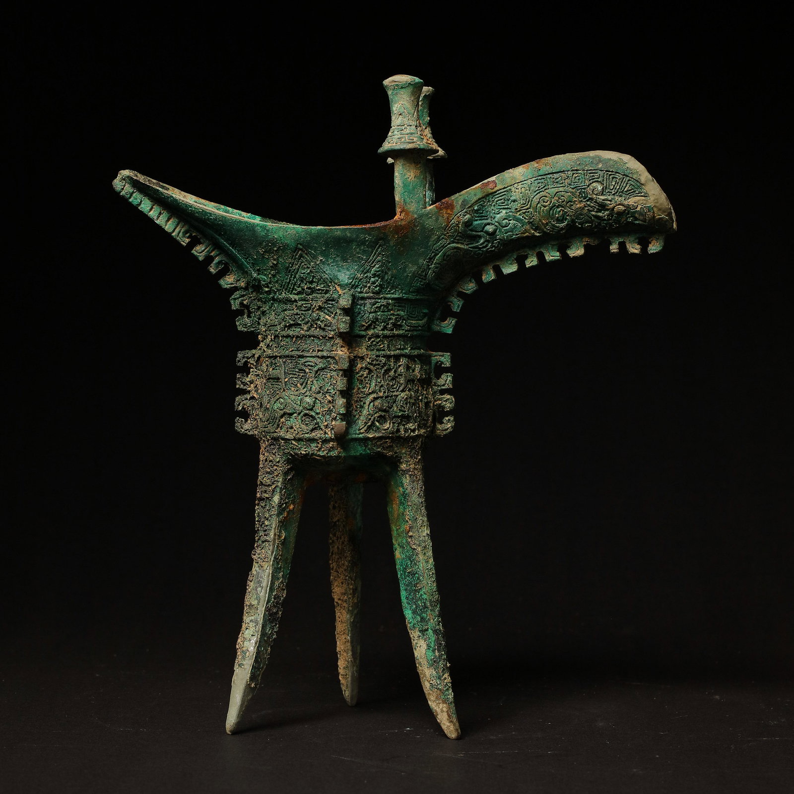 CHINESE WARRING STATES PERIOD BRONZE GOBLET (1 of 9)