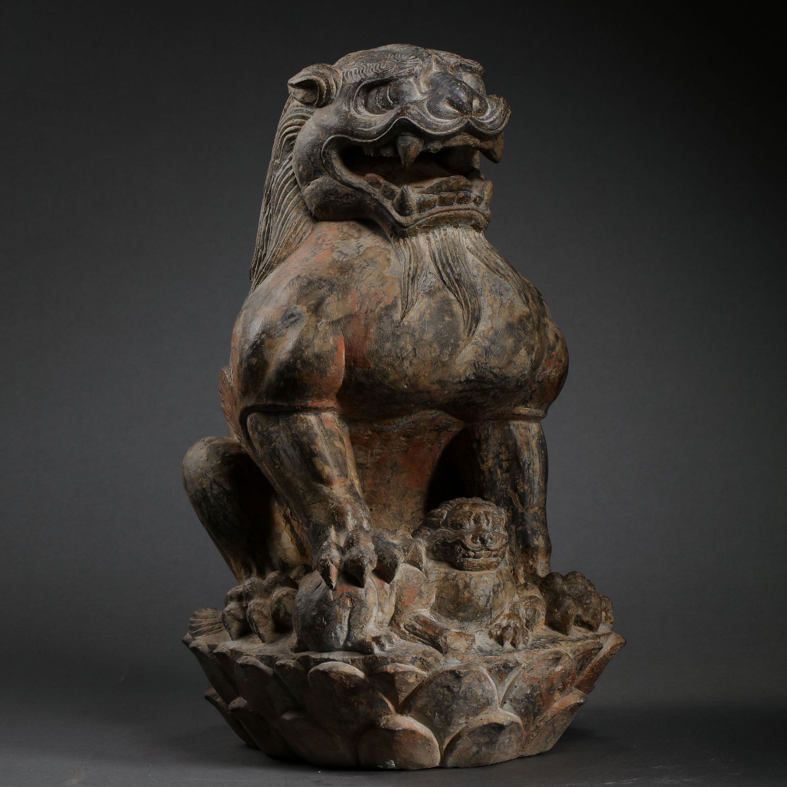 STONE LION SEATED STATUE FROM THE TANG DYNASTY, CHINA (1 of 10)