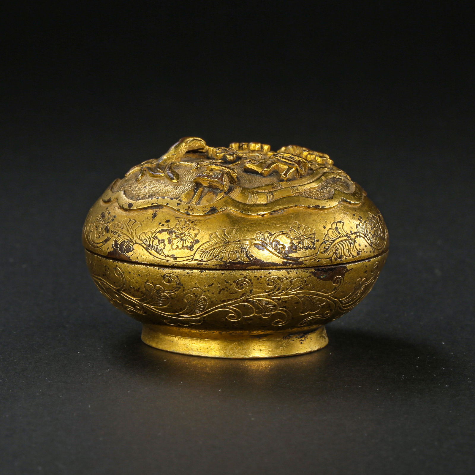 COPPER GILDED GOLD POWDER BOX, QING DYNASTY ZAOBANCHU, CHINA (1 of 8)