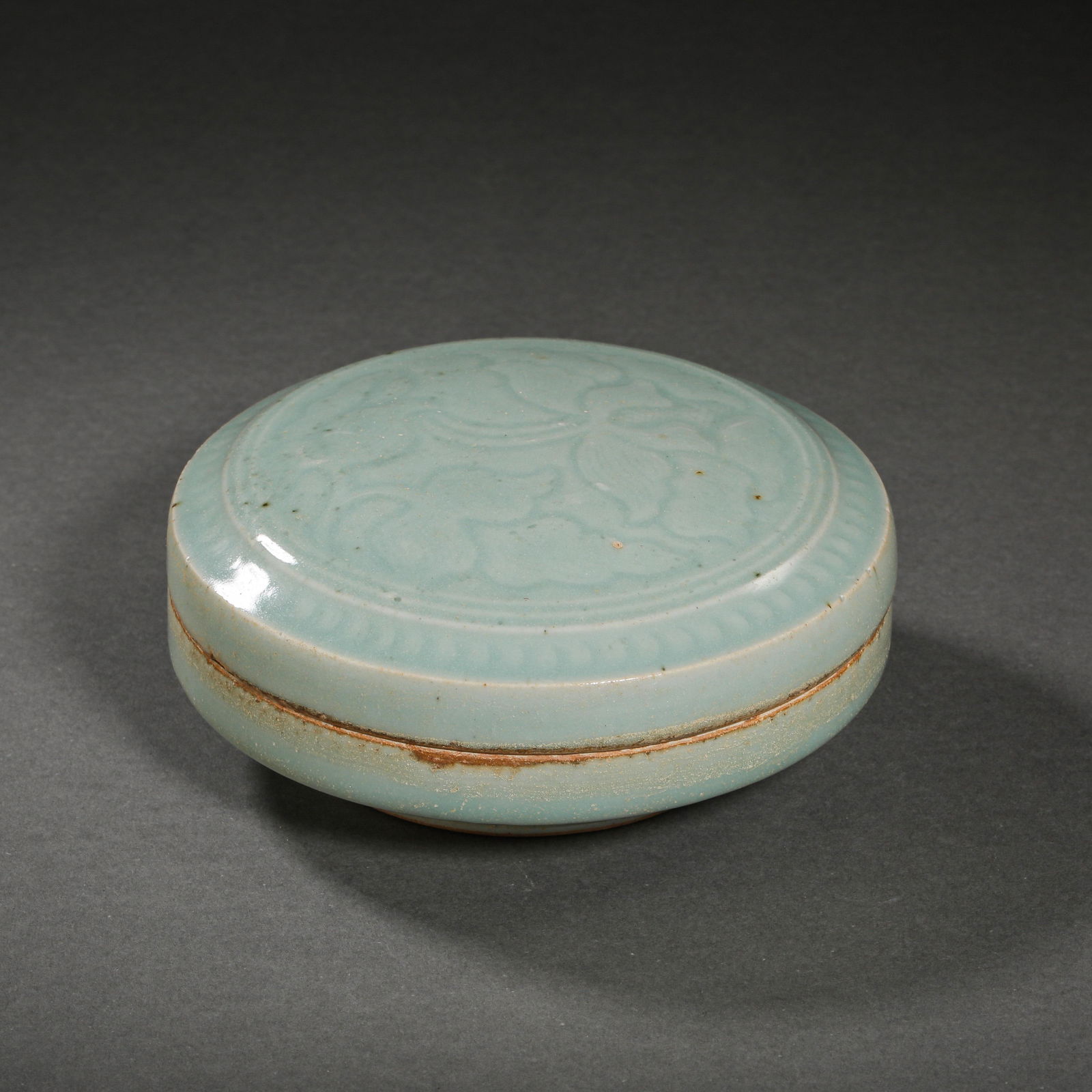 CHINESE SOUTHERN SONG DYNASTY HUTIAN WARE GREEN GLAZE POWDER BOX (1 of 11)