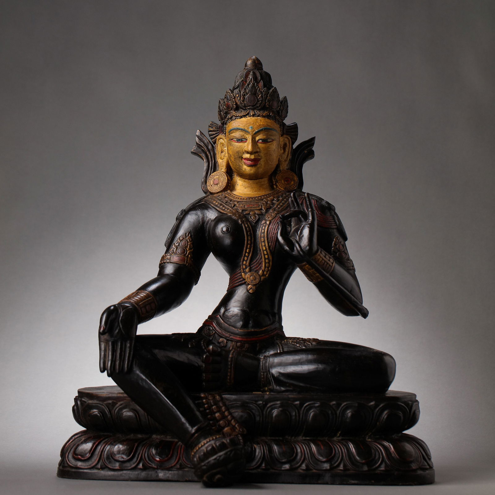 SEATED STATUE OF THE BLACK-STONE MUD GOLD BUDDHA, MING DYNASTY, CHINA (1 of 10)