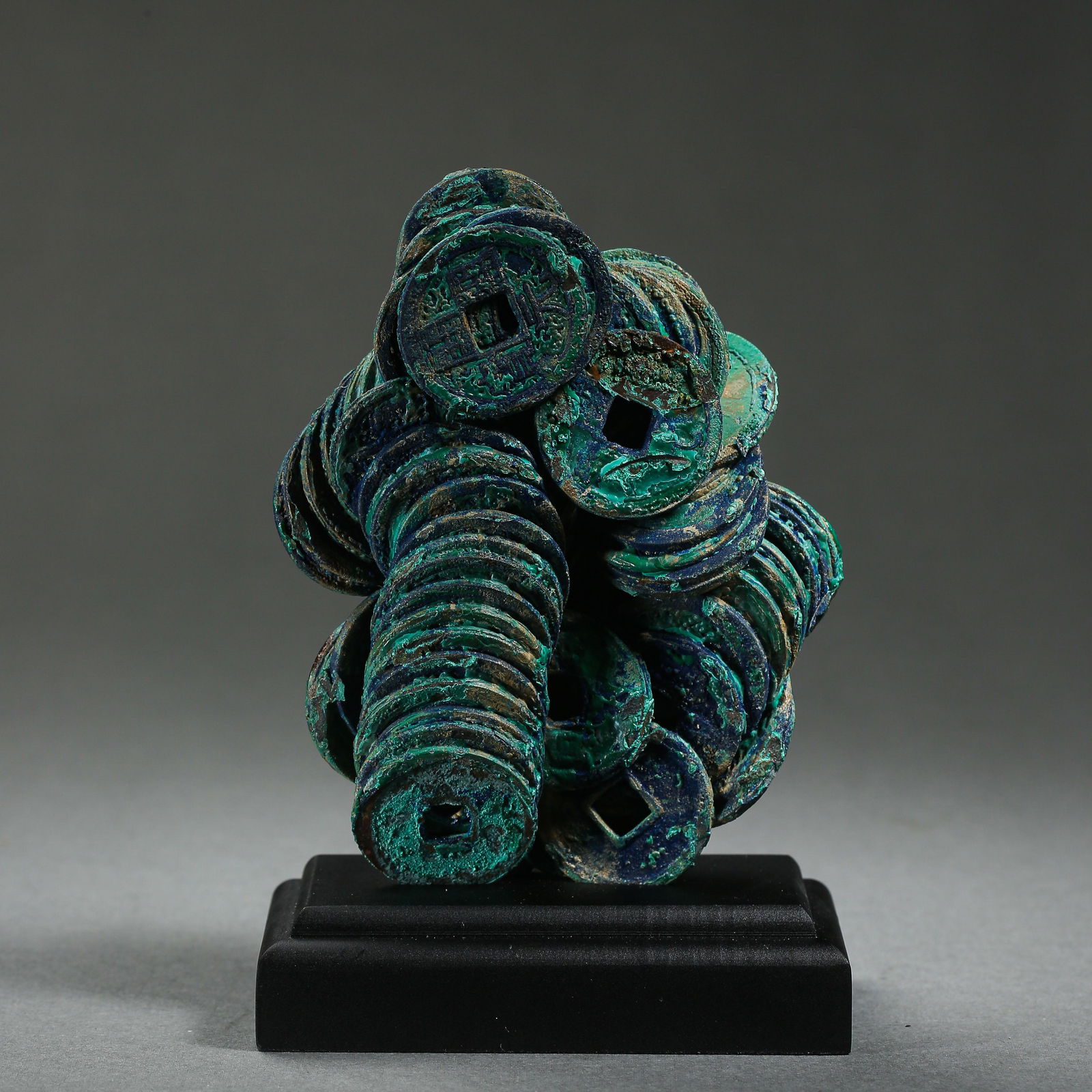 CHINESE SONG DYNASTY BRONZE COIN ORNAMENT (1 of 7)