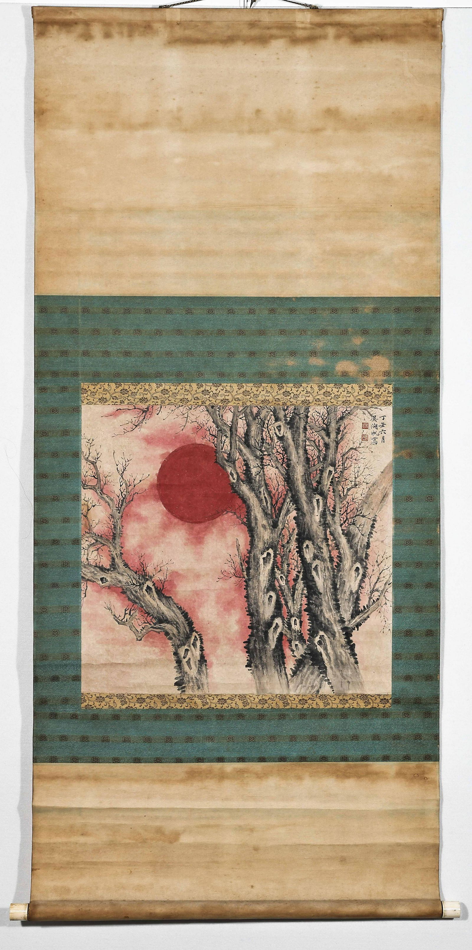 ANCIENT CHINESE PAINTING AND CALLIGRAPHY: ANCIENT CHINESE PAINTING AND CALLIGRAPHY L. 50.5 cm. W. 52 cm.