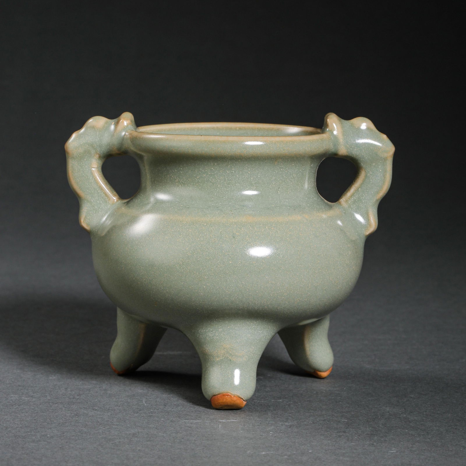 CHINESE SOUTHERN SONG DYNASTY LONGQUAN WARE BLUE GLAZED AMPHORA THREE-LEGGED FURNACE (1 of 10)