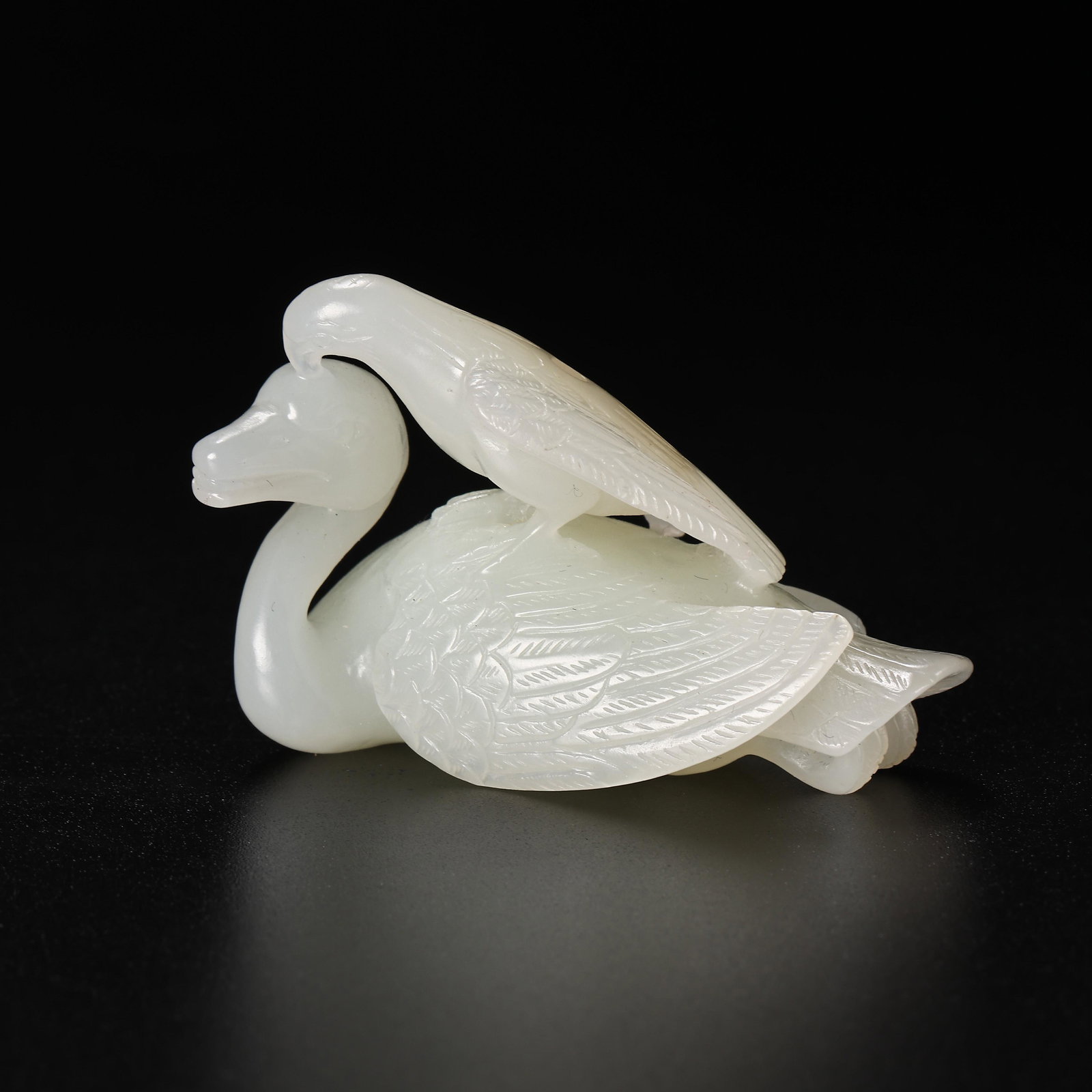 CHINESE QING DYNASTY HETIAN JADE BIRD (1 of 7)
