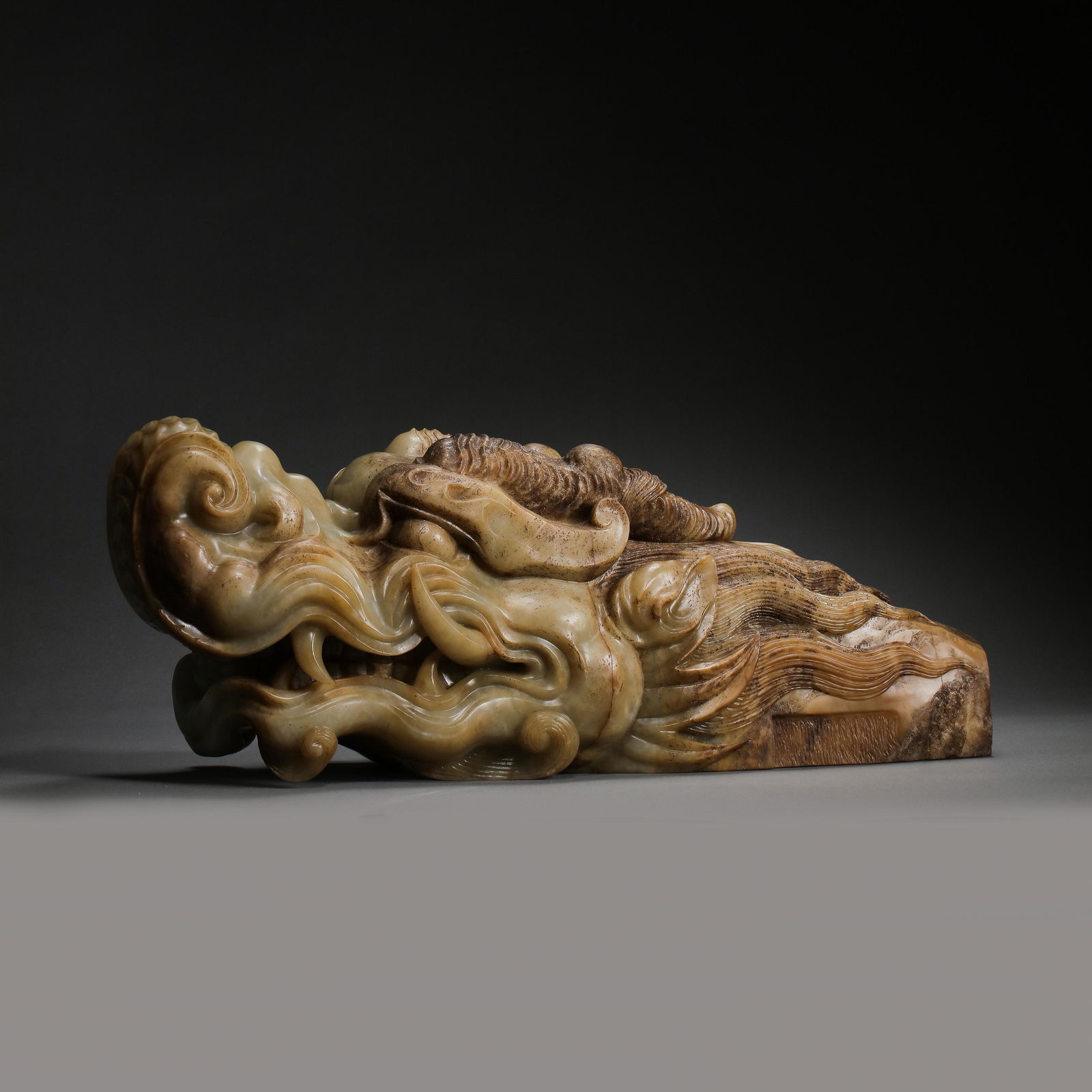 HOTAN JADE DRAGON HEAD, TANG DYNASTY, CHINA (1 of 14)