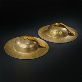 A PAIR OF CYMBALS WITH DRAGON PATTERN, XUANDE PERIOD, MING DYNASTY, CHINA