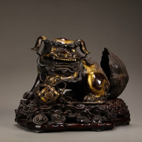 CHINESE QING DYNASTY BRONZE GILT LION INCENSE BURNER