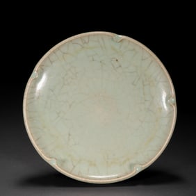 CELADON FLOWER MOUTH PLATE, SONG DYNASTY, CHINA
