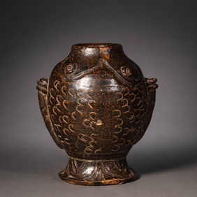 CELADON FISH POT IN SOUTHERN AND NORTHERN DYNASTIES, CHINA