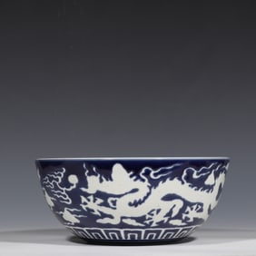 A BOWL WITH BLUE GLAZE AND WHITE DRAGON PATTERN, XUANDE PERIOD, MING DYNASTY