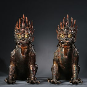 A PAIR OF CHINESE QING DYNASTY BRONZE GILT UNICORN SCULPTURE