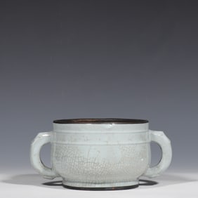 CELADON COVERED MOUTH GUI-TYPE FURNACE, SONG DYNASTY, CHINA