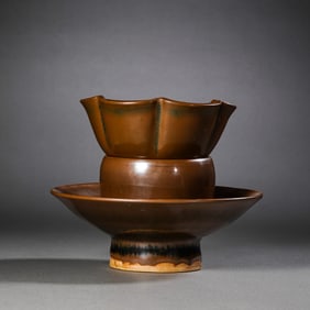 YAOZHOU WARE RED GLAZE FLOWER MOUTH CUP HOLDER OF NORTHERN SONG DYNASTY, CHINA