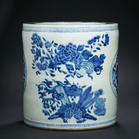 CHINESE QING DYNASTY FLOWER PATTERN PEN HOLDER