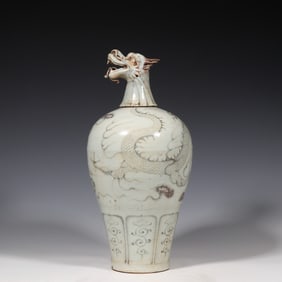 CHINESE YUAN DYNASTY UNDERGLAZE RED DRAGON PATTERN DRAGON HEAD VASE