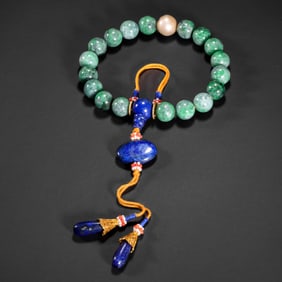 CHINESE QING DYNASTY JADE HAND