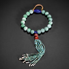 CHINESE QING DYNASTY JADE HAND