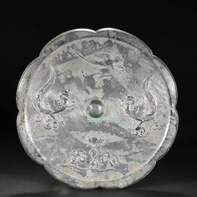 CHINESE HAN-DYNASTY FLOWER MOUTH BRONZE MIRROR