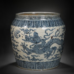 CHINESE MING DYNASTY BLUE AND WHITE DRAGON PATTERN JAR