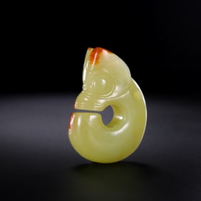 HONGSHAN CULTURE JADE PIG DRAGON IN HONGSHAN PERIOD, CHINA