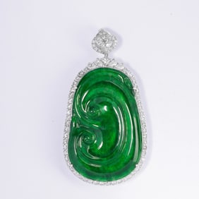 18K GOLD EMERALD PENDANT
