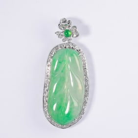 18K GOLD EMERALD PENDANT