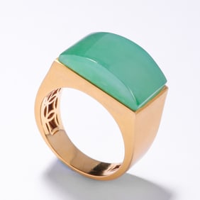 18-KARAT EMERALD RING IN GOLD
