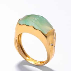 18-KARAT EMERALD RING IN GOLD