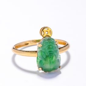 18-KARAT EMERALD RING IN GOLD